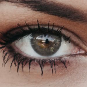 Glamlens New York Dark Gray (Dunkelgrau) - Natürlich Aussehende Dezente Farbige Kontaktlinsen ohne Stärke - 3 Monate