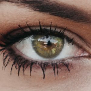 Glamlens New York Green (Grün) - Natürlich Aussehende Dezente Farbige Kontaktlinsen ohne Stärke - 3 Monate Farbig