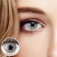 Graue Kontaktlinsen - Keira Gray | Premium Comfort | Stark deckend | DIA 14.20 - mit Stärke | 1 Paar (2 Stück) von GLAMLENS